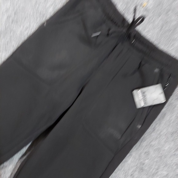 Mitre Black Jogger Pants Mens Small Stretch Quick Dry Moisture Wicking NWT - Picture 1 of 8